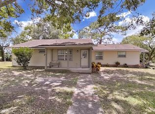 9817 Kingsmere Rd, Dade City, FL 33525