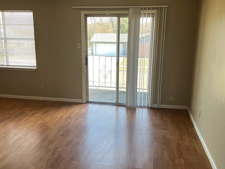 2205 Jennifer Dr #2 — Photo 7
