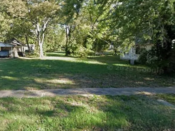912 W Cottonwood St, Independence, KS 67301