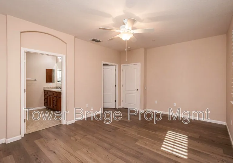 1457 Marseille Ln — Photo 18