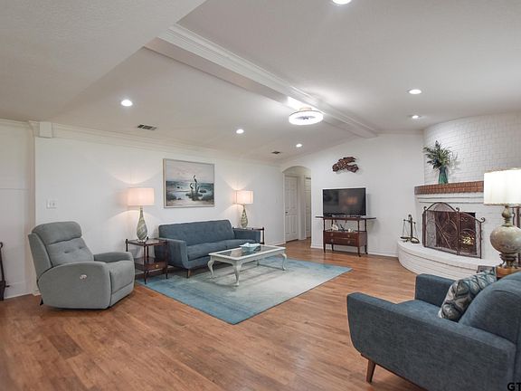 3rd image of 6118 S Cape Dr