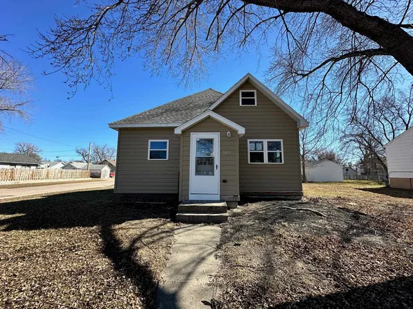 1419 Ave C, Gothenburg, NE 69138