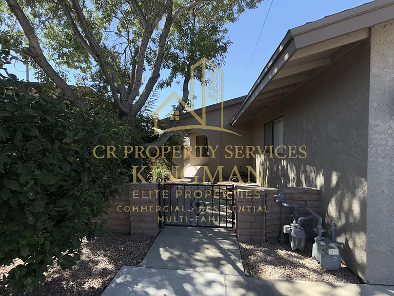 2112 Florence Ave — Photo 2