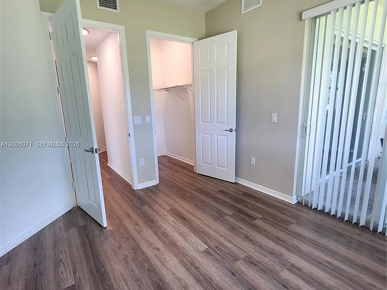 3600 Oaks Clubhouse Dr #206 — Photo 69