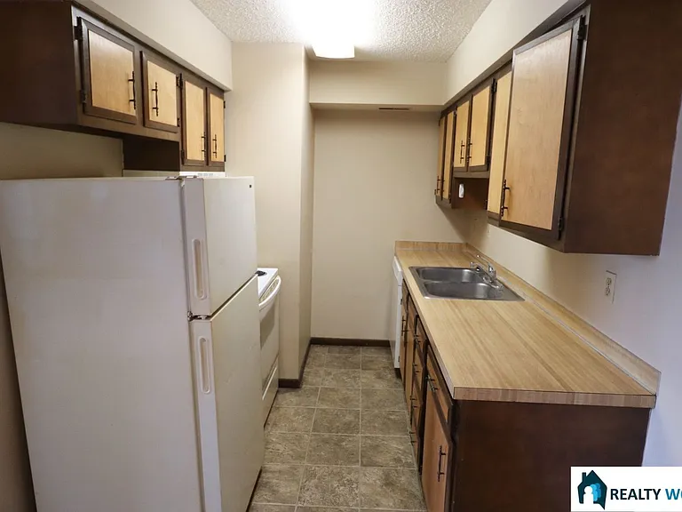 617 S 19th St — Photo 3