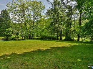 584 W Saddle River Rd, Saddle River, NJ 07458