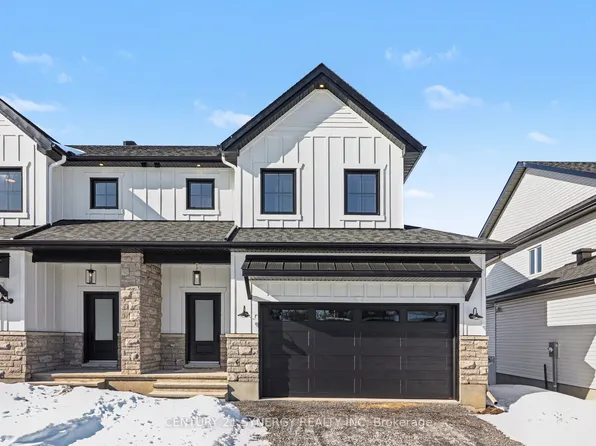 77 Villeneuve St, North Stormont, ON K0C 1W0