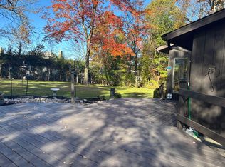 35 Woodside Dr, Dallas, PA 18612