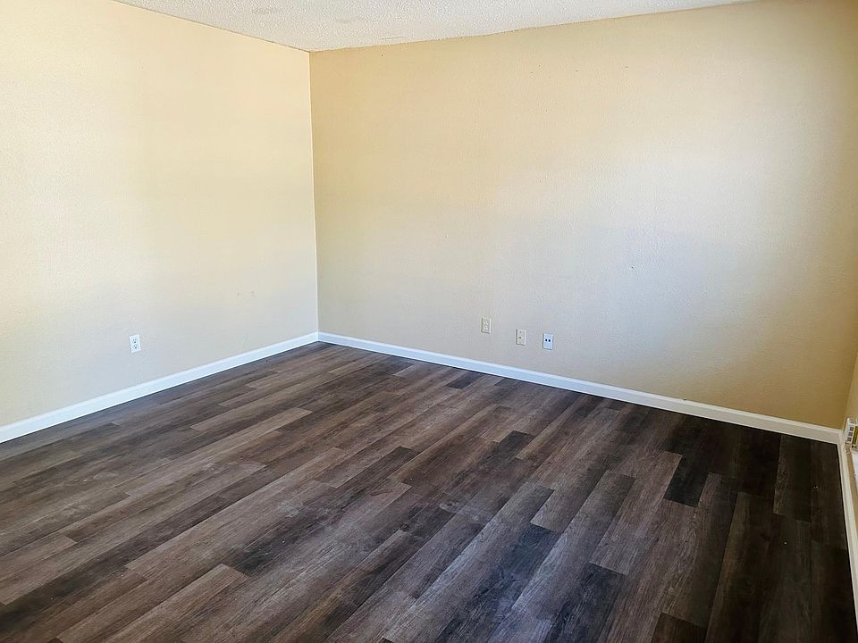1st image of 1924 W Sanford St APT B