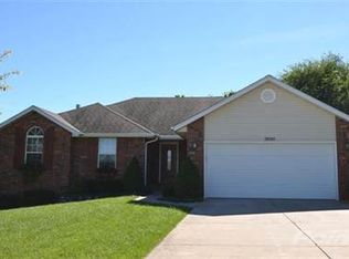 2640 W Westchester Ct, Springfield, MO 65810