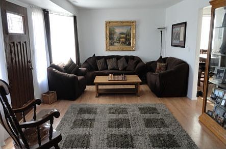 5th image of 720 15th St NW