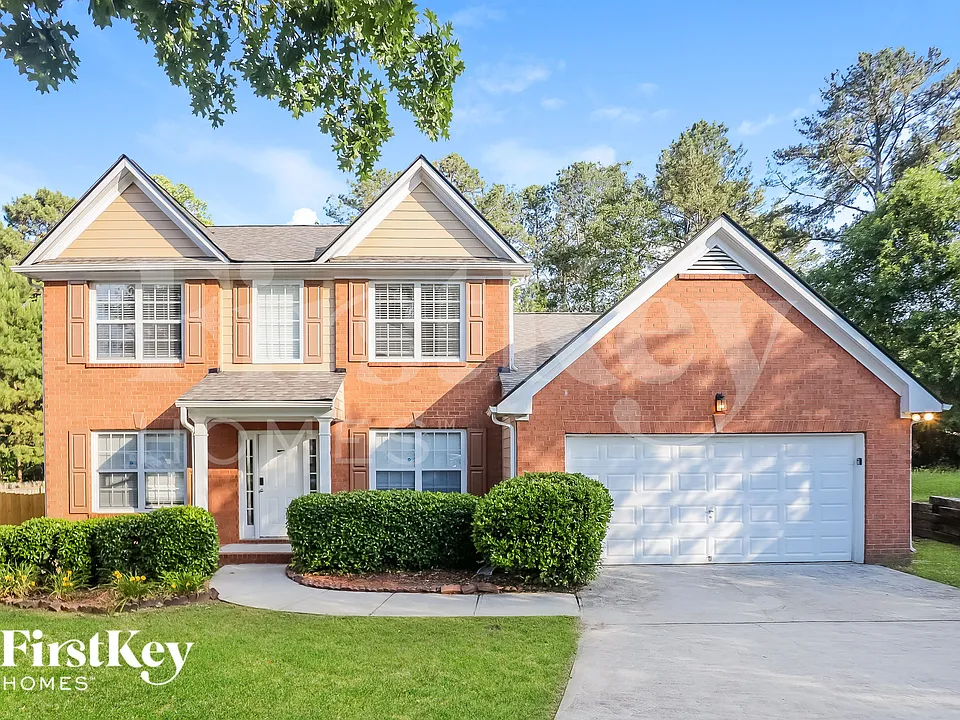 110 Magnolia Walk Ln