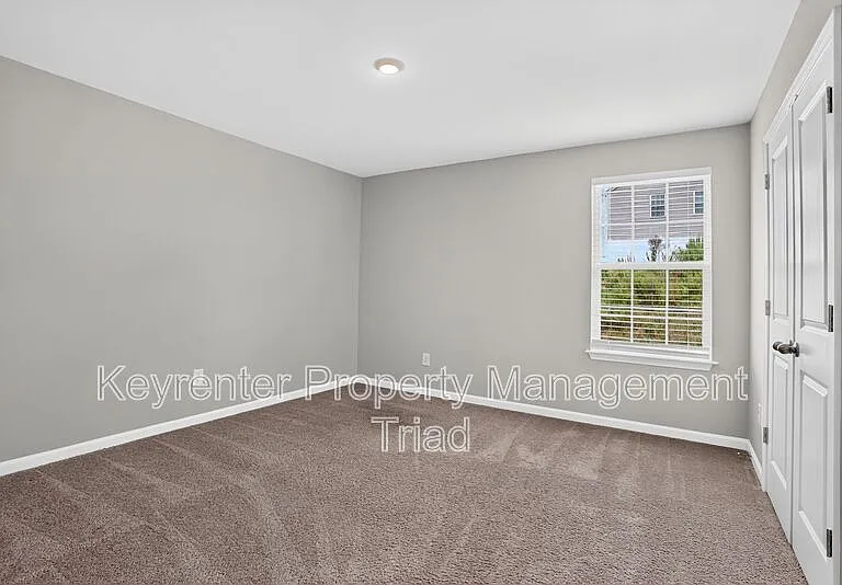 5109 Black Forest Dr — Photo 27