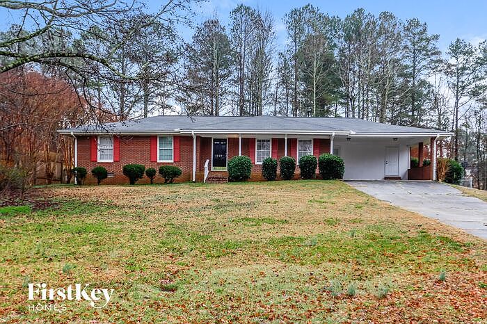 1st image of 1017 Pine Ln