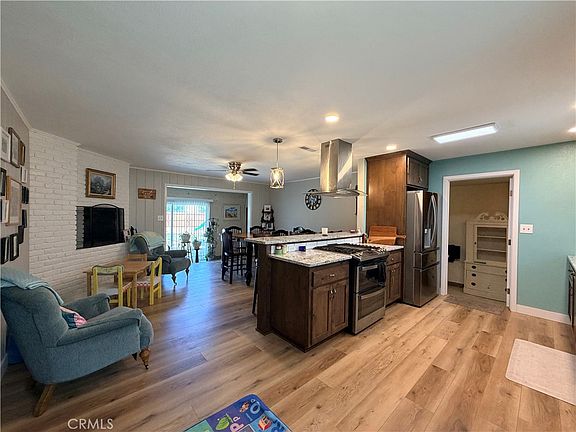 4th image of 1405 Robinson Dr