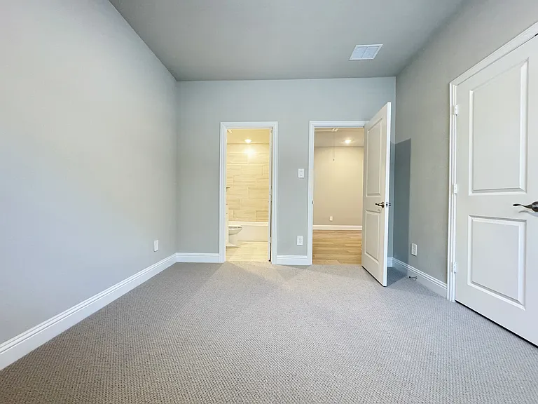3713 Canyon Dr — Photo 19