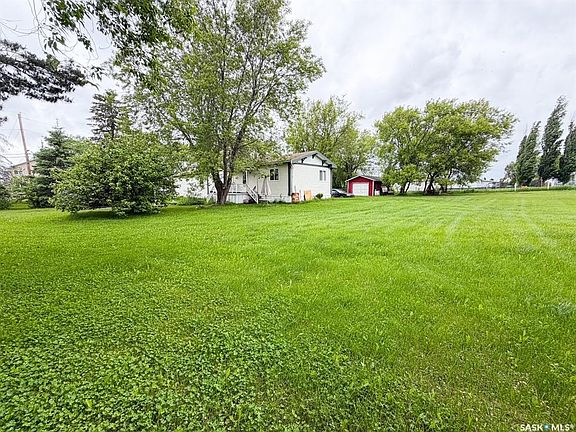3rd image of 501 7th AVENUE E