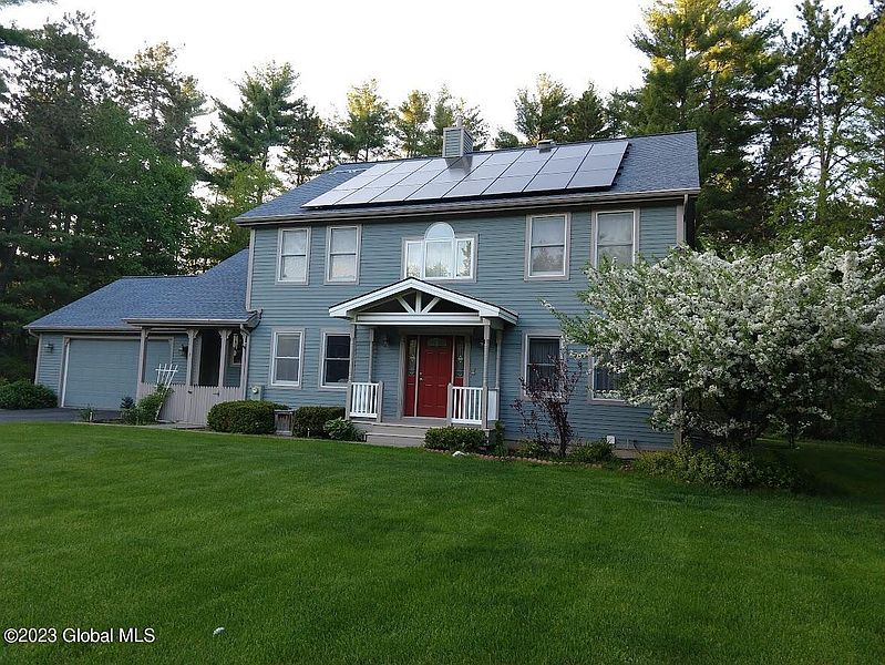2nd image of 7 Iroquois Drive