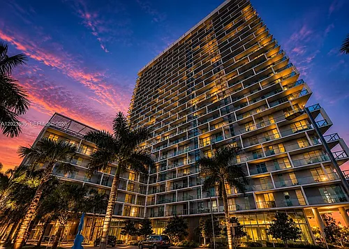 2000 Metropica Way Photo 1