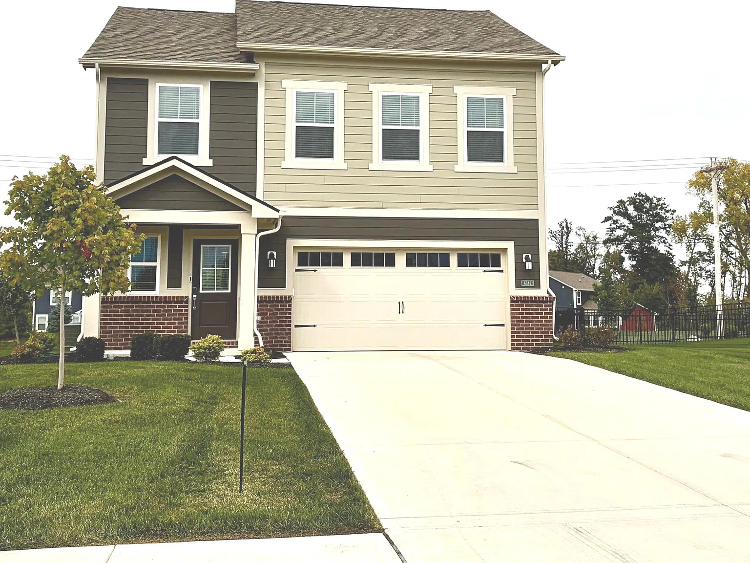4 bed, 2.5 bath, 1948 sqft, $2,610 — Photo 1