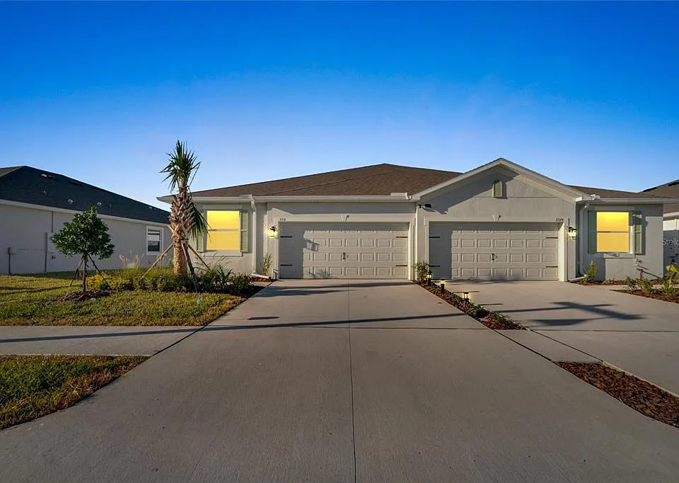 3329 Shady Sunrise Loop