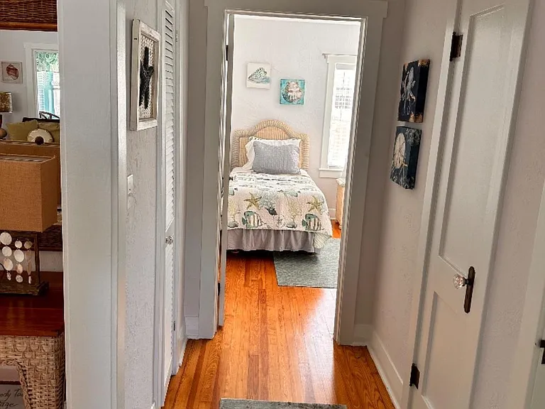 136 S Oleander Ave — Photo 21