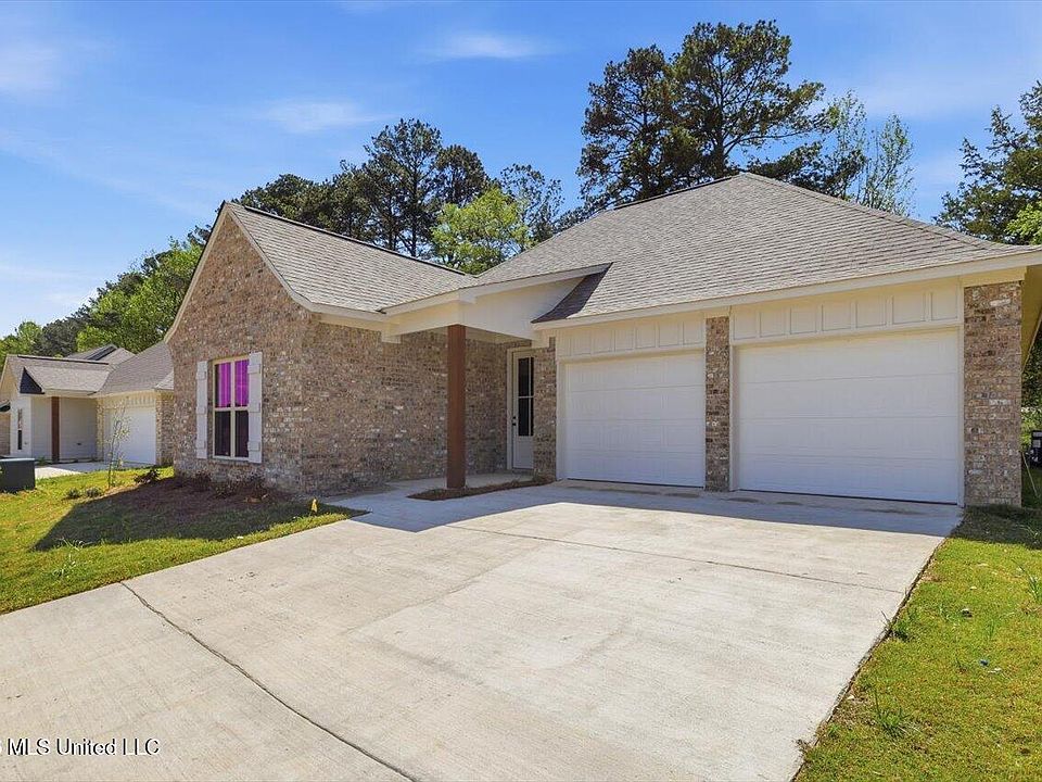 1st image of 408 Hyde Park Cv