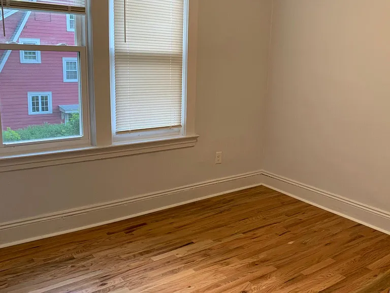 44-48 Hillcrest Rd #1 — Photo 9