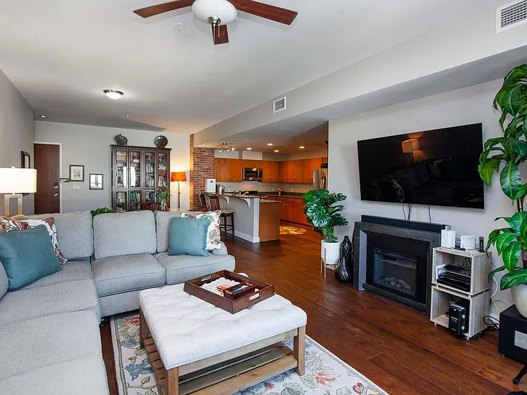 3701 Arapahoe Ave #414 — Photo 4