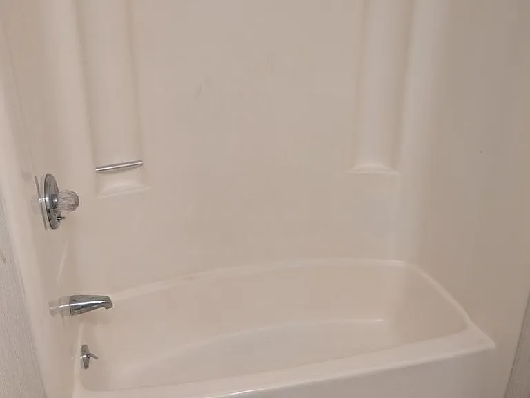 10410 Lovell Center Dr — Photo 10