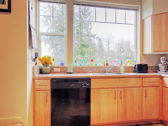 2nd image of 5229 Olympic Dr Unit G