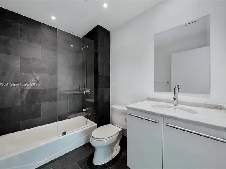 900 Biscayne Blvd #4006 — Photo 25