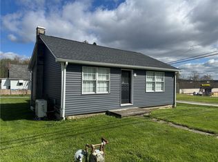 121 Oak Rd, Gibsonia, PA 15044