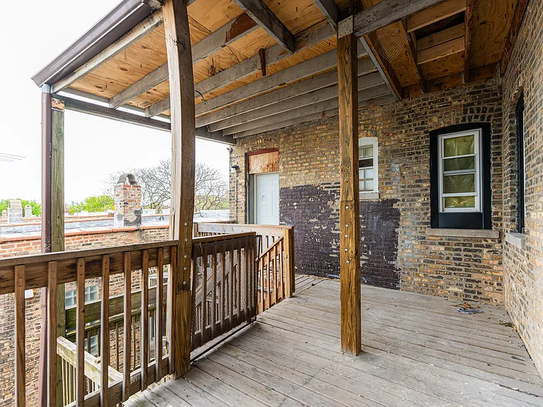 2101 N Hamlin Ave #3F — Photo 11