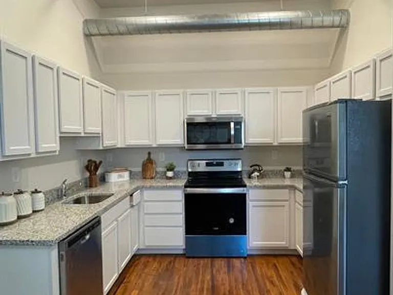 191 Broad St — Photo 24