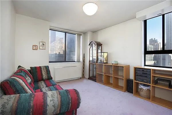 Sold by Sumitomo Real Estate Sales | media 23