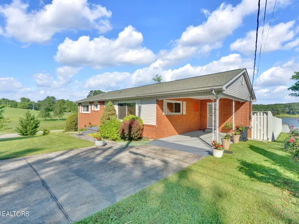 814 Brown Ave, Kingston, TN 37763