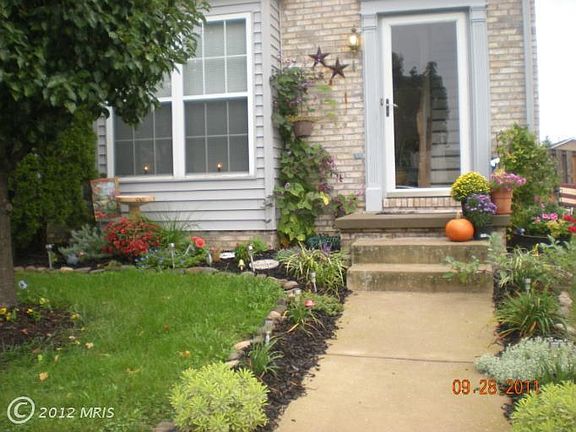 4th image of 200 Barrington Ln