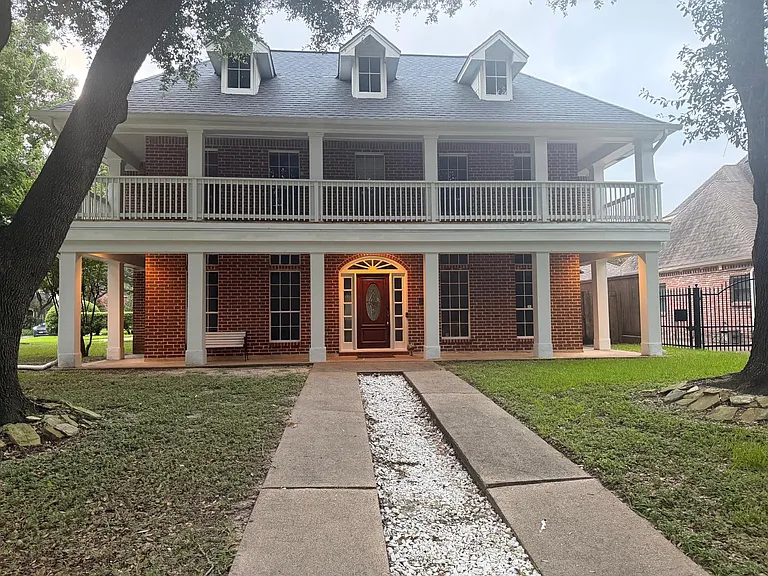 7218 Holder Forest Ct — Photo 1