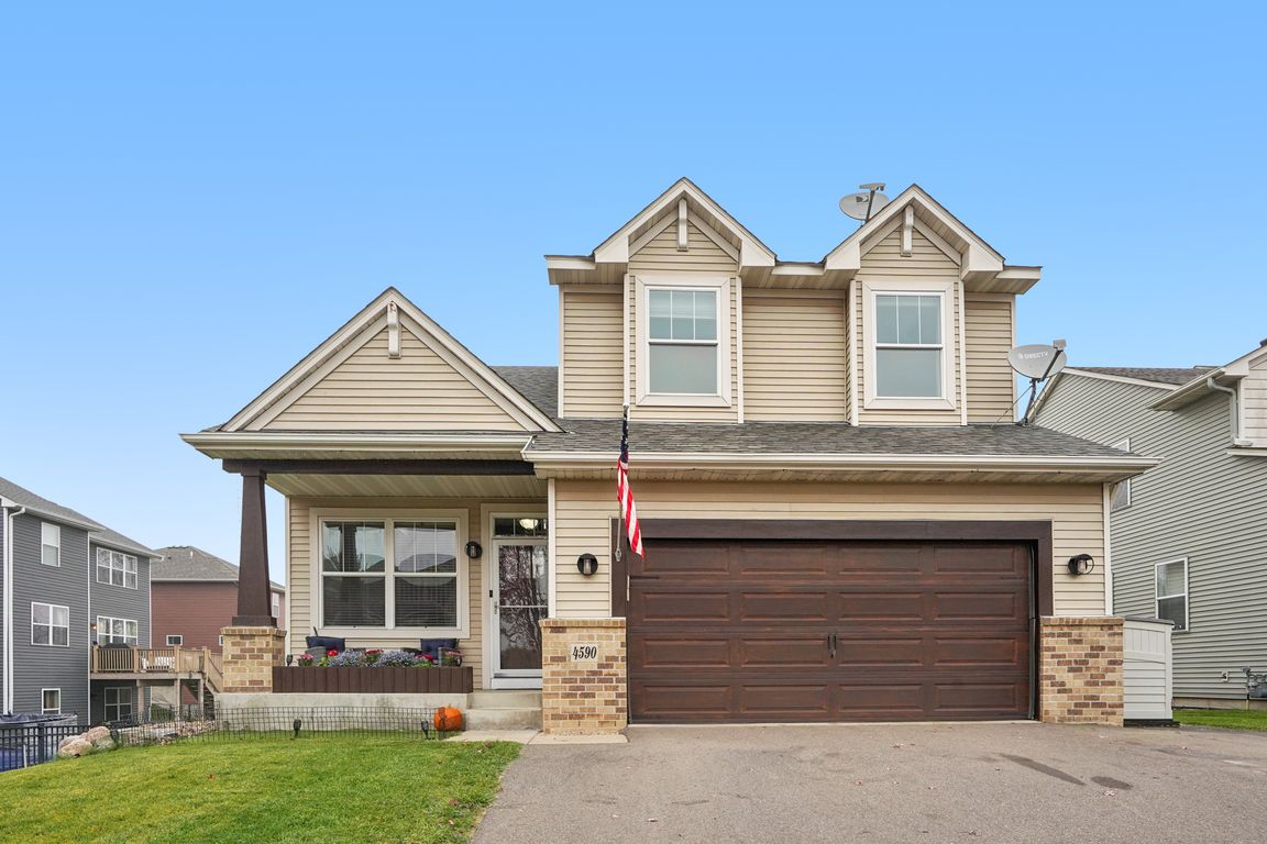 Empress Way-S3110-001.jpg