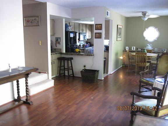 3rd image of 10828 N Biltmore Dr APT 109