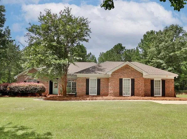 58 W Straight St, Waverly Hall, GA 31831