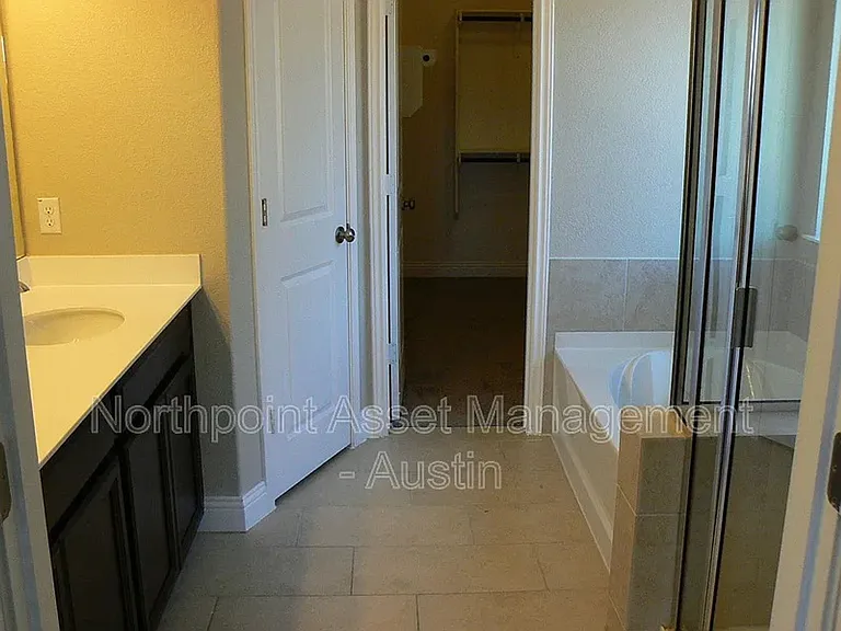 3304 De Torres Cir — Photo 8