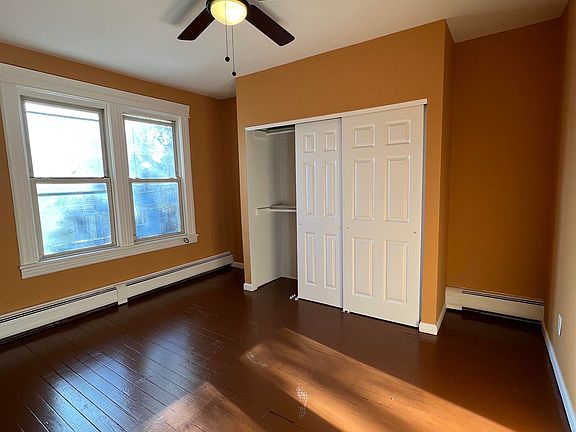 5th image of 266 Boyd Ave #2