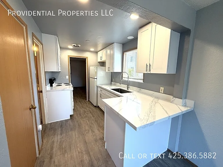 1122 Lafayette St S #4 — Photo 5