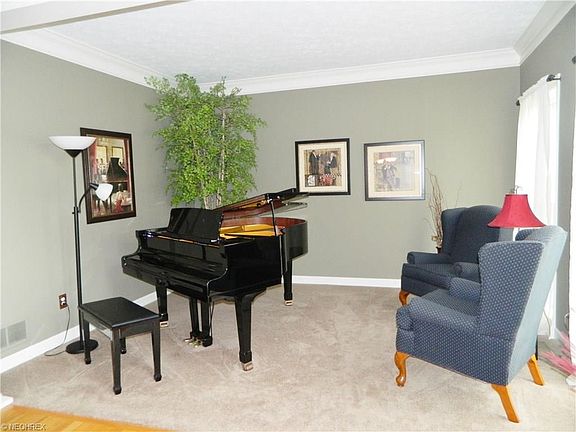5th image of 4741 Bluestem Ln