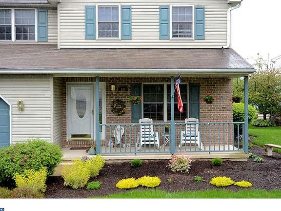 3rd image of 126 Shire Ln