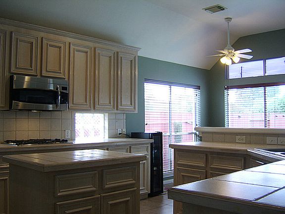 4th image of 16007 Gray Trail Ct