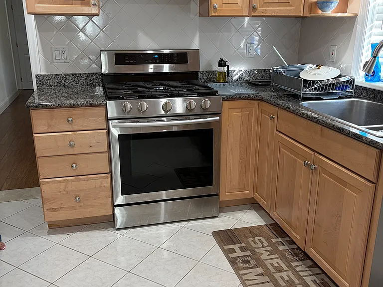 330 Jefferson Ave #2 — Photo 2