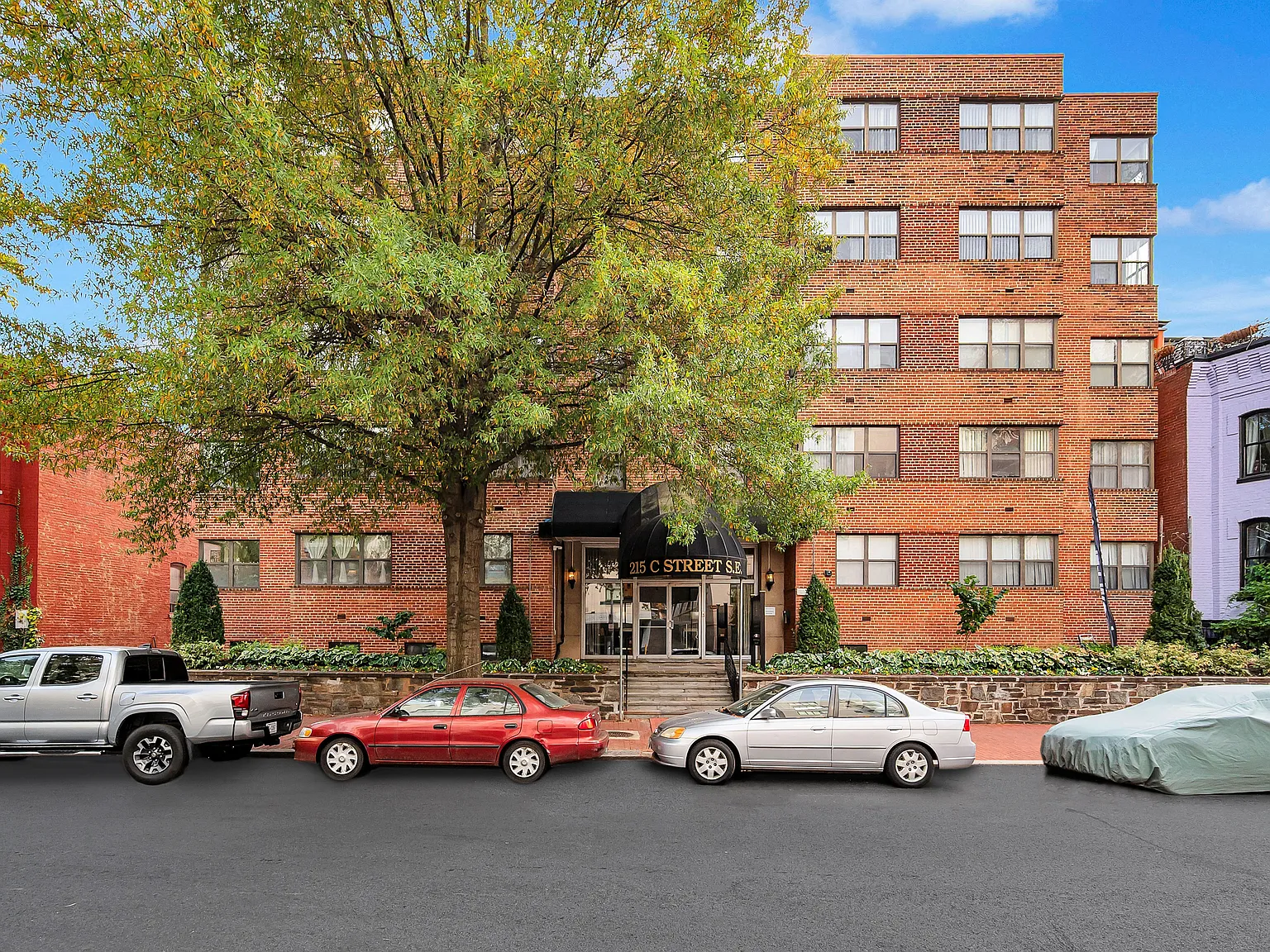 215 C Street Apartments — Photo 2